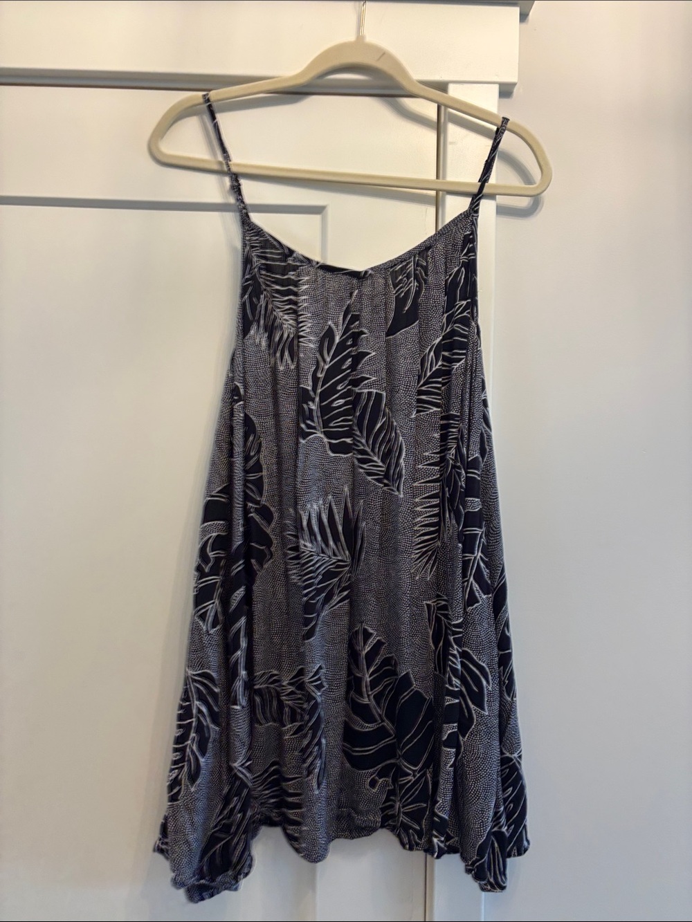 Volcom Black & White Leaf-Print Slip Dress